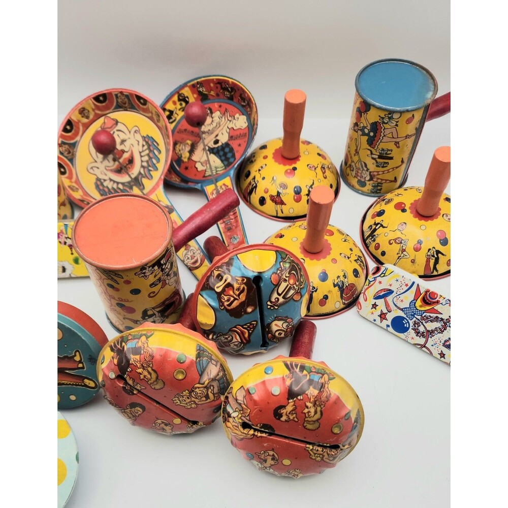 Vintage New Years Eve Tin Noise Makers Lot of 15 US Metal Toy Mfg.